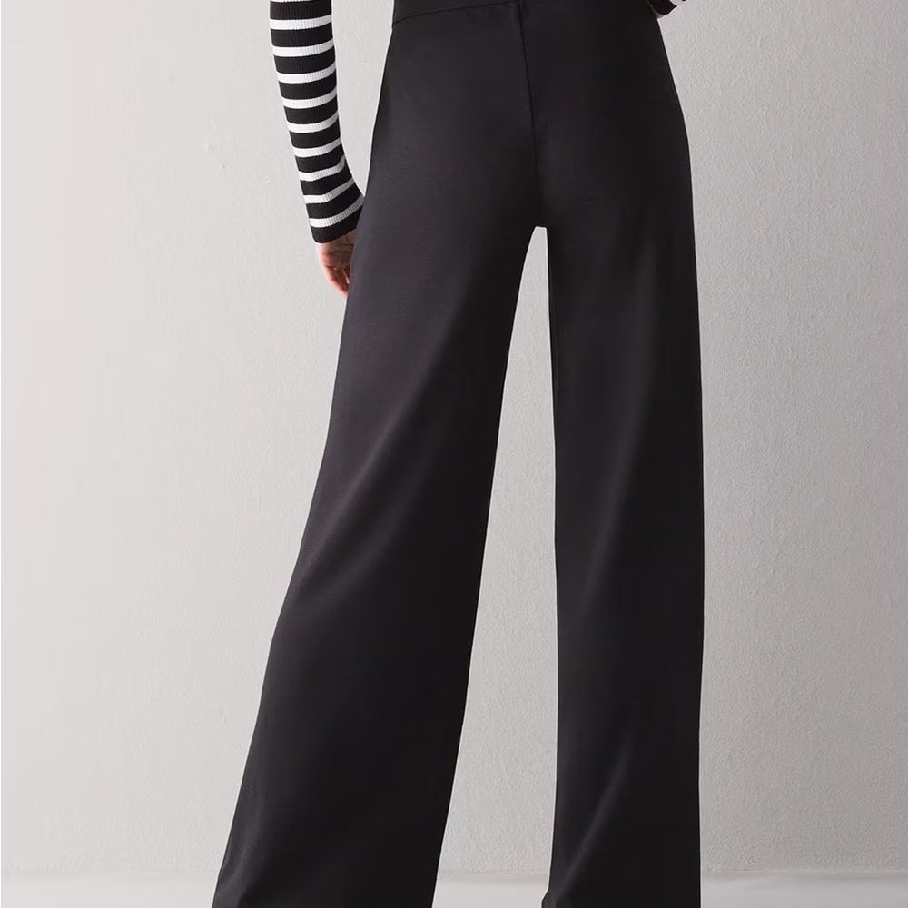 White House Black Market WKND Knit wide leg Pants Sz XS Black Casual pull on ๐ฅฐ - Picture 3 of 8